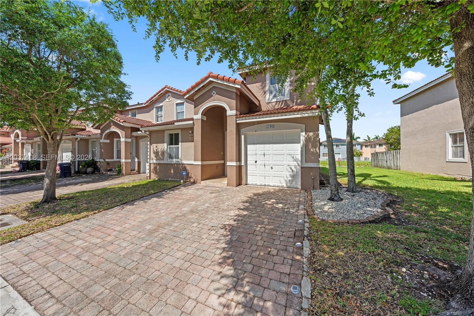 27460 SW 138th Path, Homestead FL 33032 photo 2
