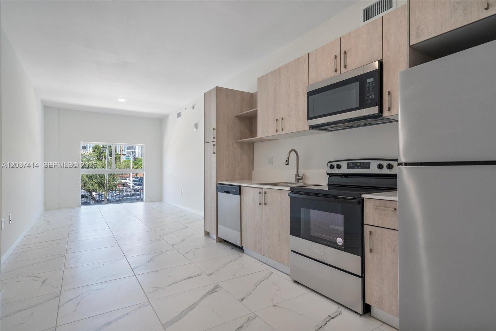 420 SW 7th Ave # 304, Miami FL 33130 photo 4