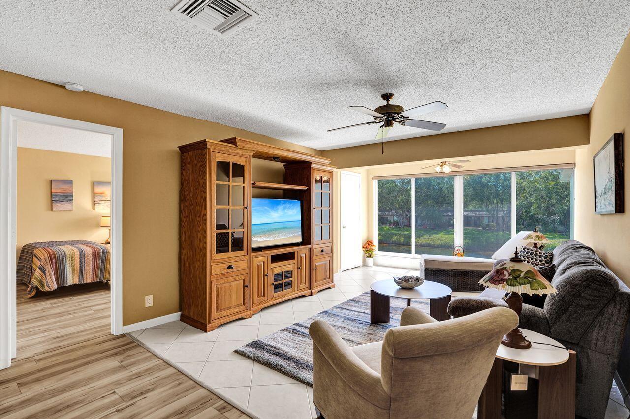 1050 Citrus Way # 203, Delray Beach FL 33445