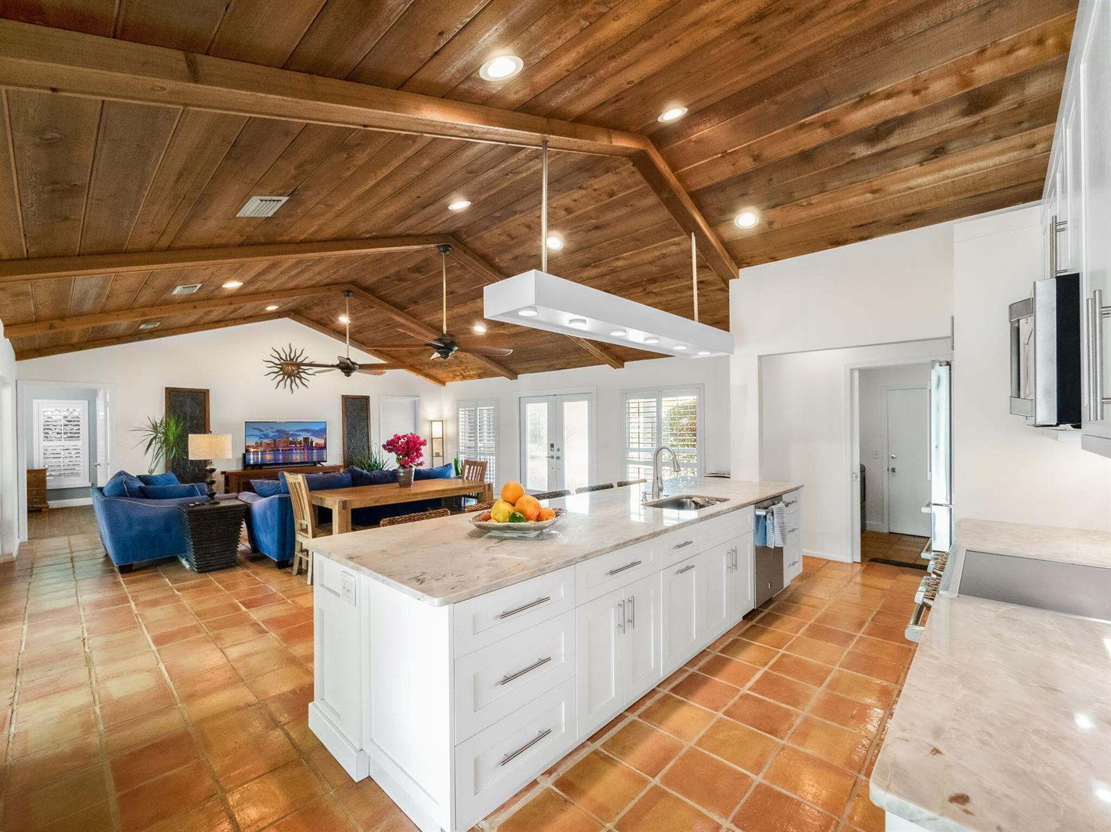 52 Birch Place, Tequesta FL 33469 photo 4