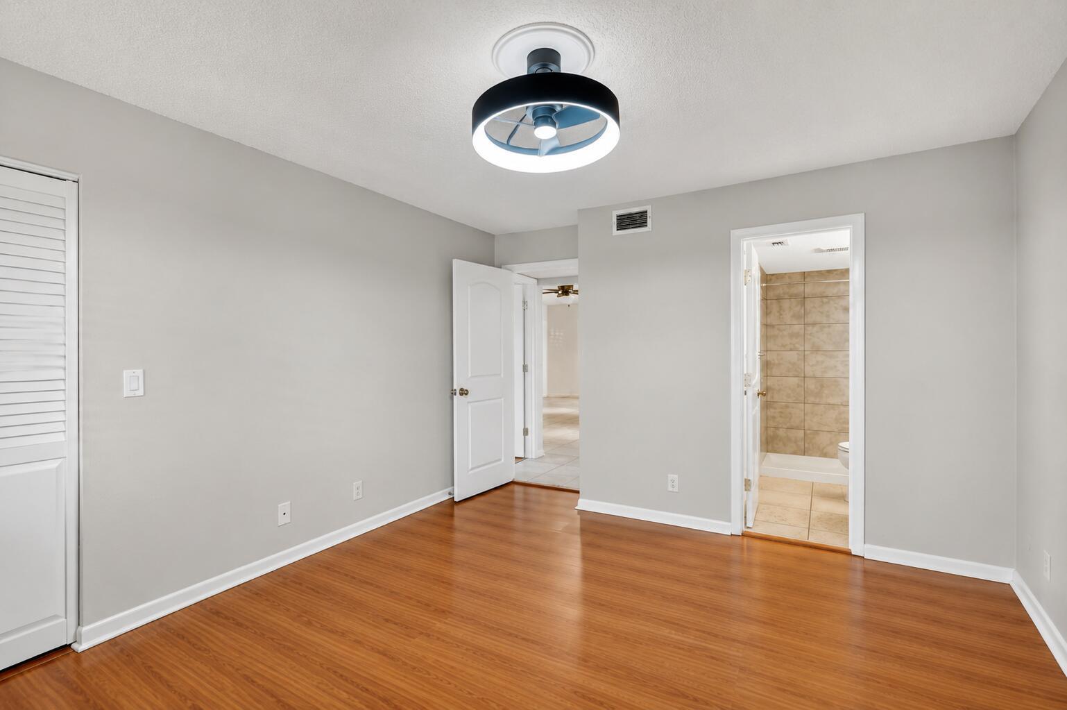 511 Shady Pine Way # D2, FL 33415 photo 4