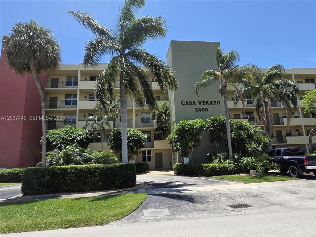 2400 NE 10th St # 104, Pompano Beach FL 33062