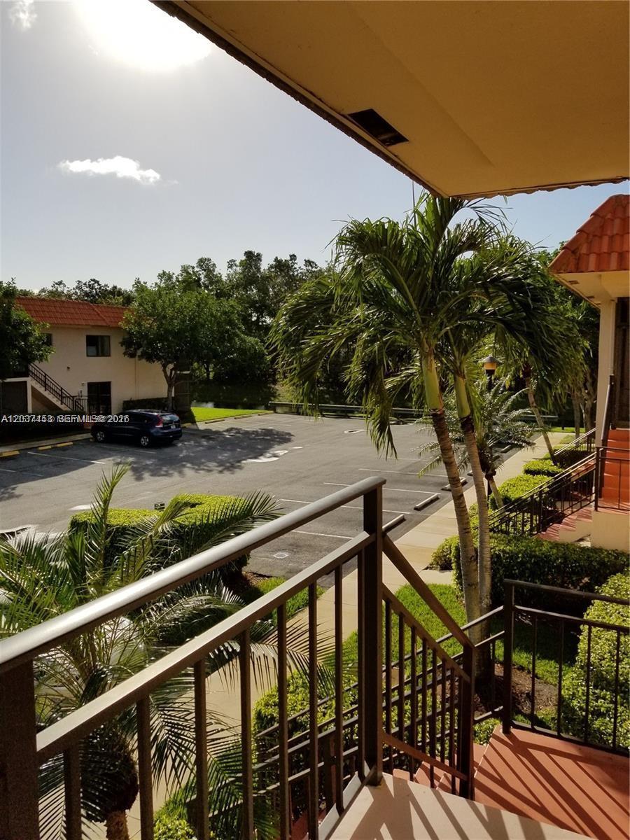 369 Lakeview Dr # 204, Weston FL 33326 photo 4