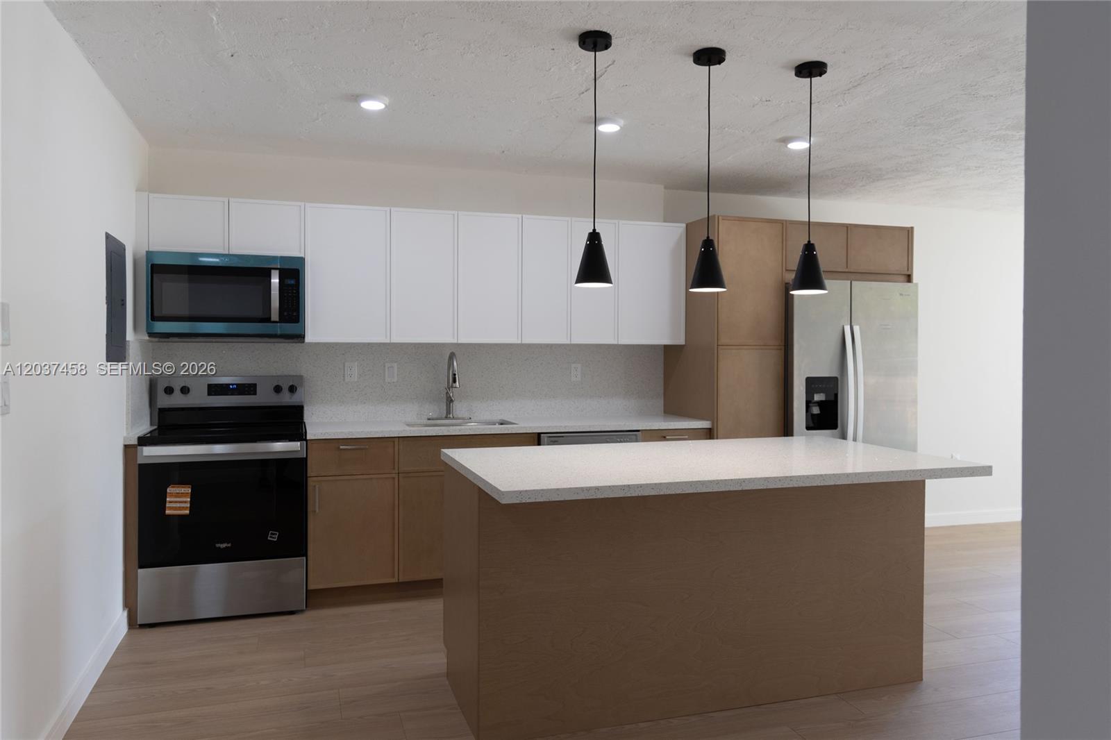 7300 NW 17th St # 112, Plantation FL 33313
