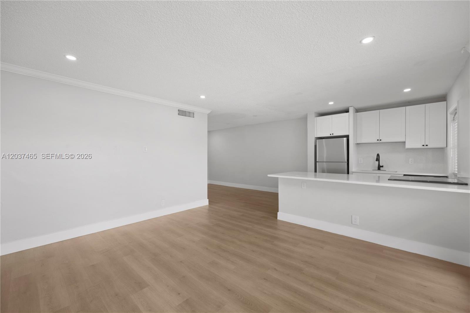 5450 Hollywood Blvd # 210, Hollywood FL 33021 photo 2