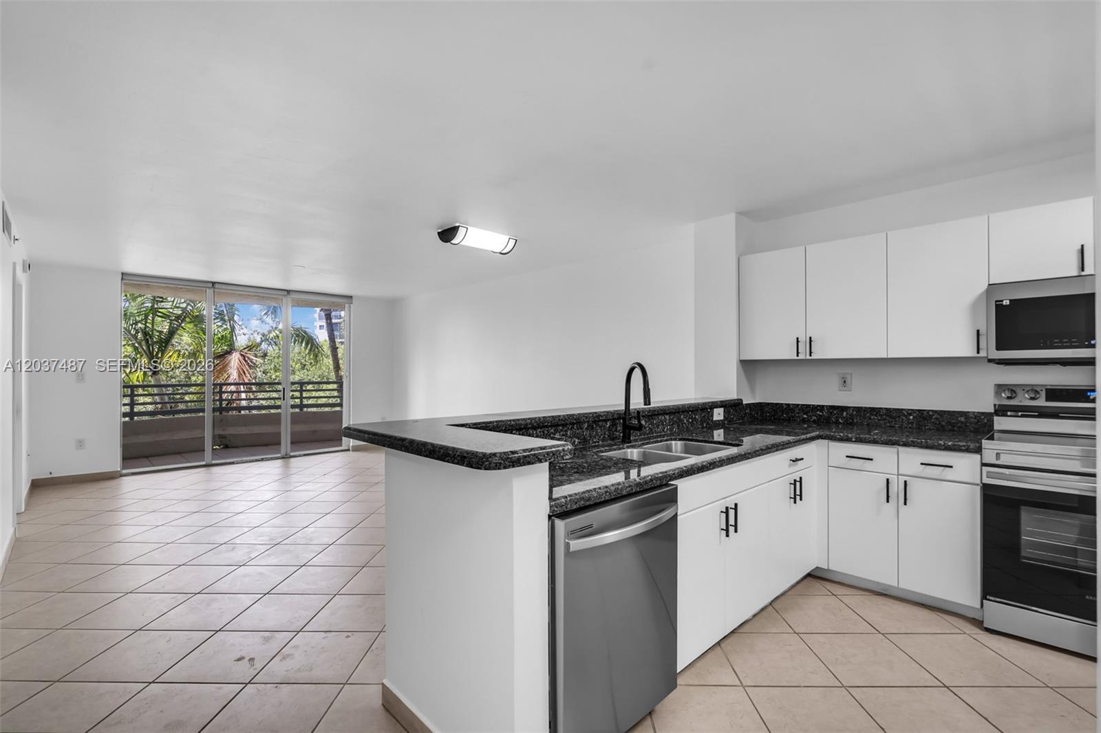 1401 Bay Rd # 409, Miami Beach FL 33139