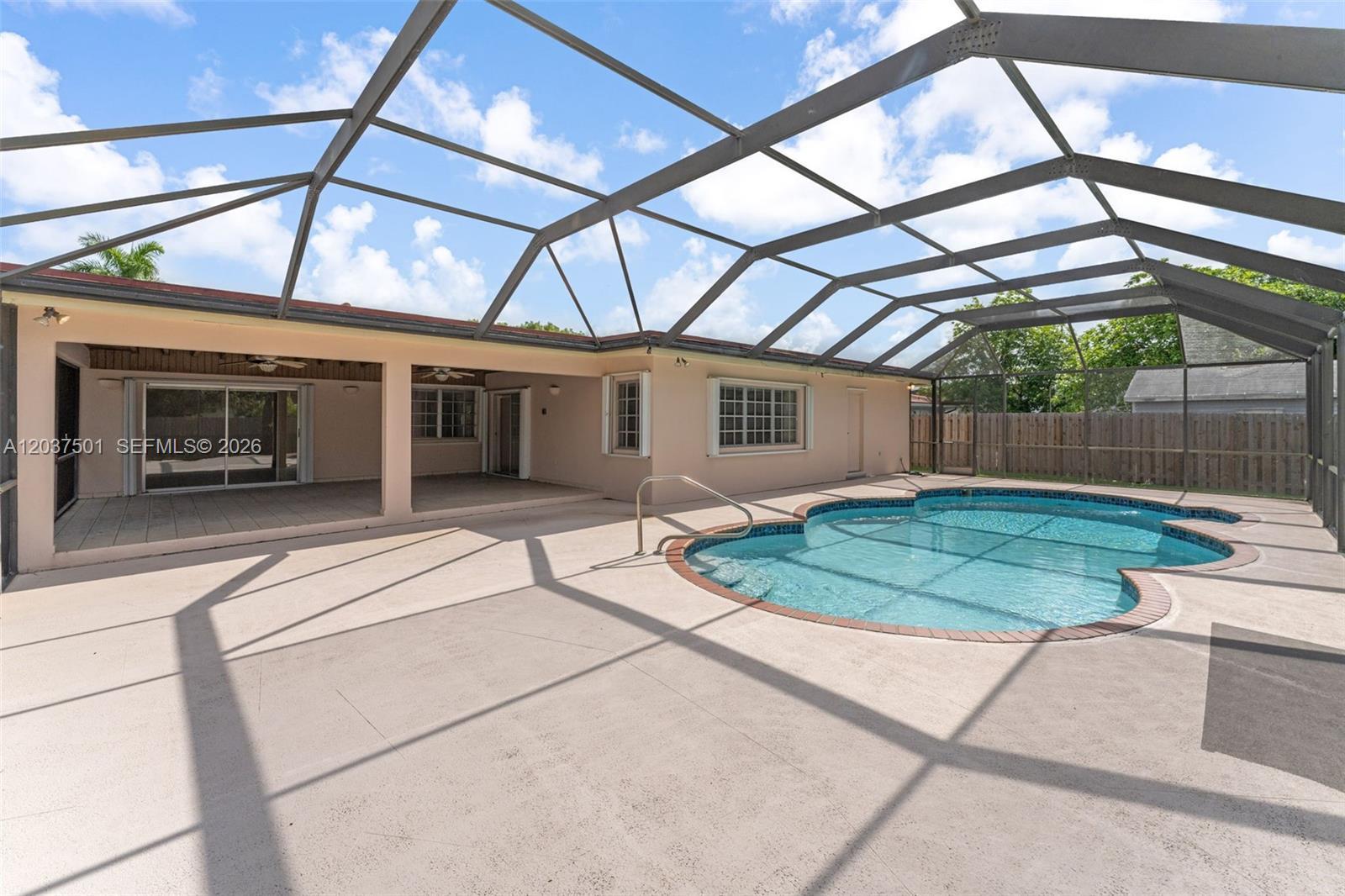 10842 SW 33rd St, Miami FL 33165