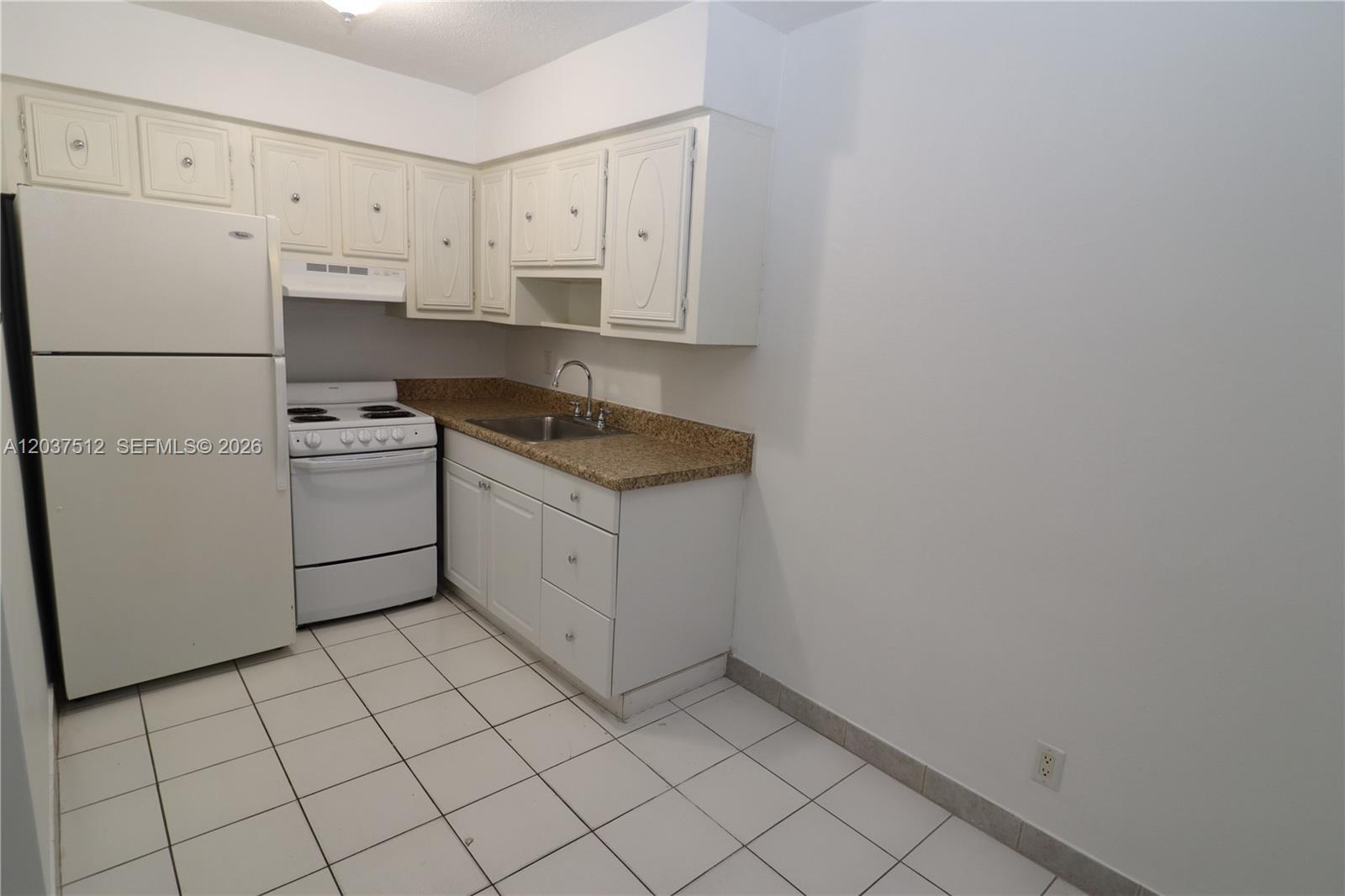 59 NW 37th St # 5, Oakland Park FL 33309 photo 3