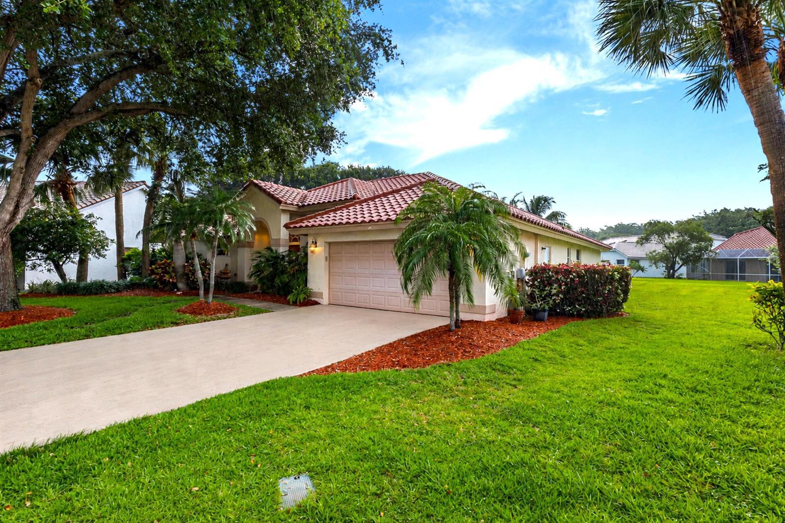 7607 Monclair Court, Lake Worth FL 33467 photo 3