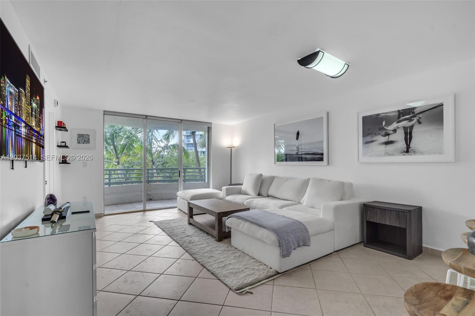 1401 Bay Rd # 409, Miami Beach FL 33139 photo 2