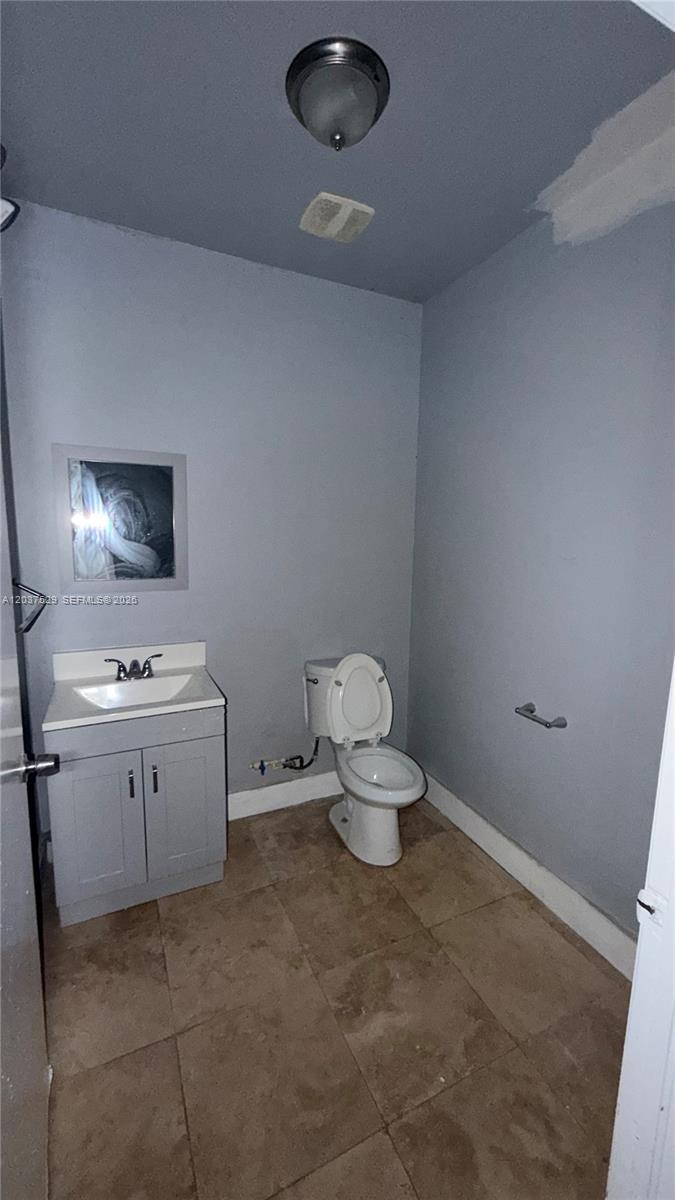 2610 SW 8th St, Miami FL 33135 photo 4