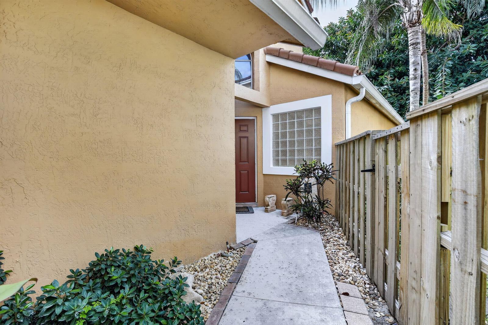 10124 NW 4th Street, Plantation FL 33324 photo 5