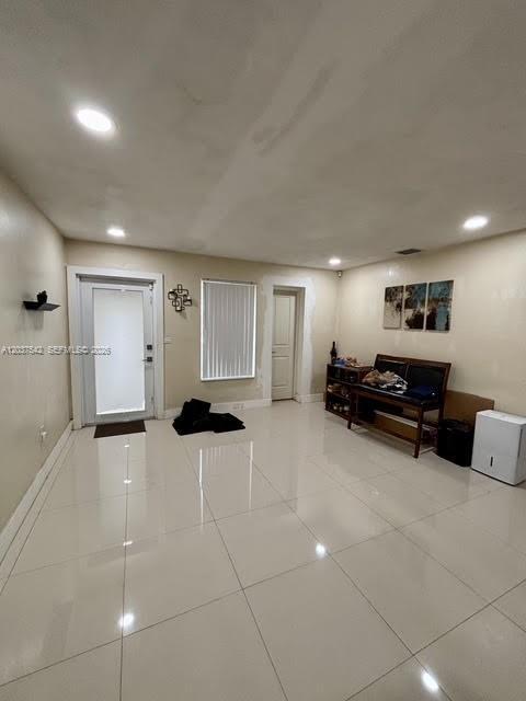 7461 Douglas St, Hollywood FL 33024 photo 2