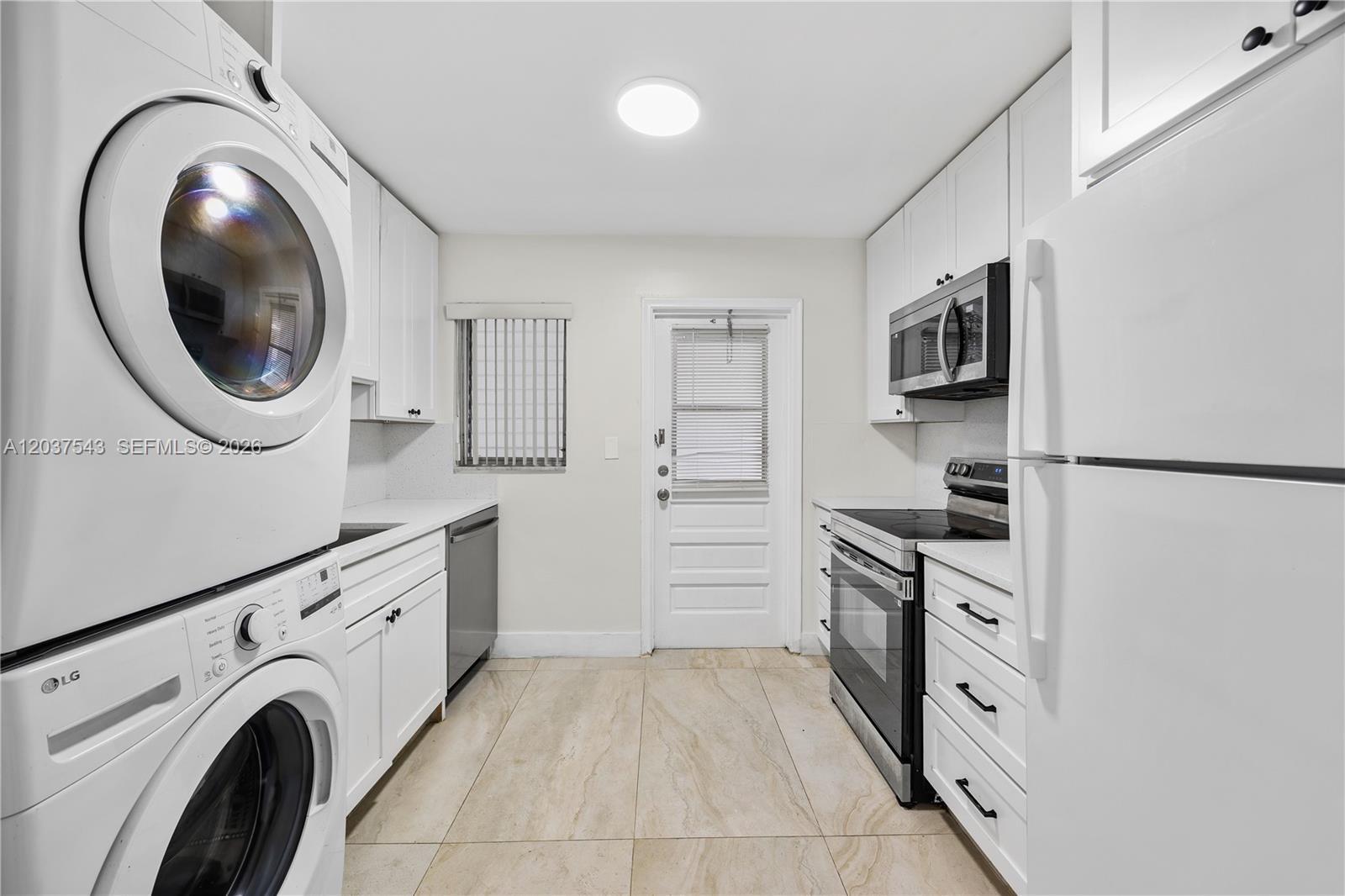 5141 Hollywood Blvd # 209, Hollywood FL 33021