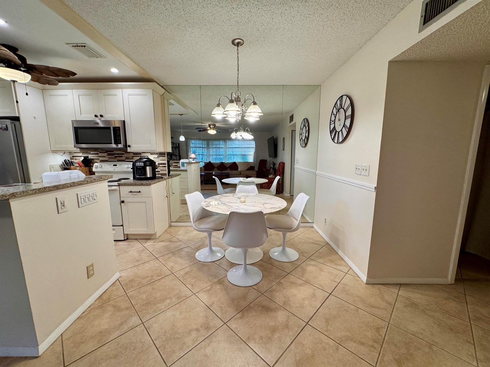 1252 Club Drive W # D, Delray Beach FL 33445 photo 5