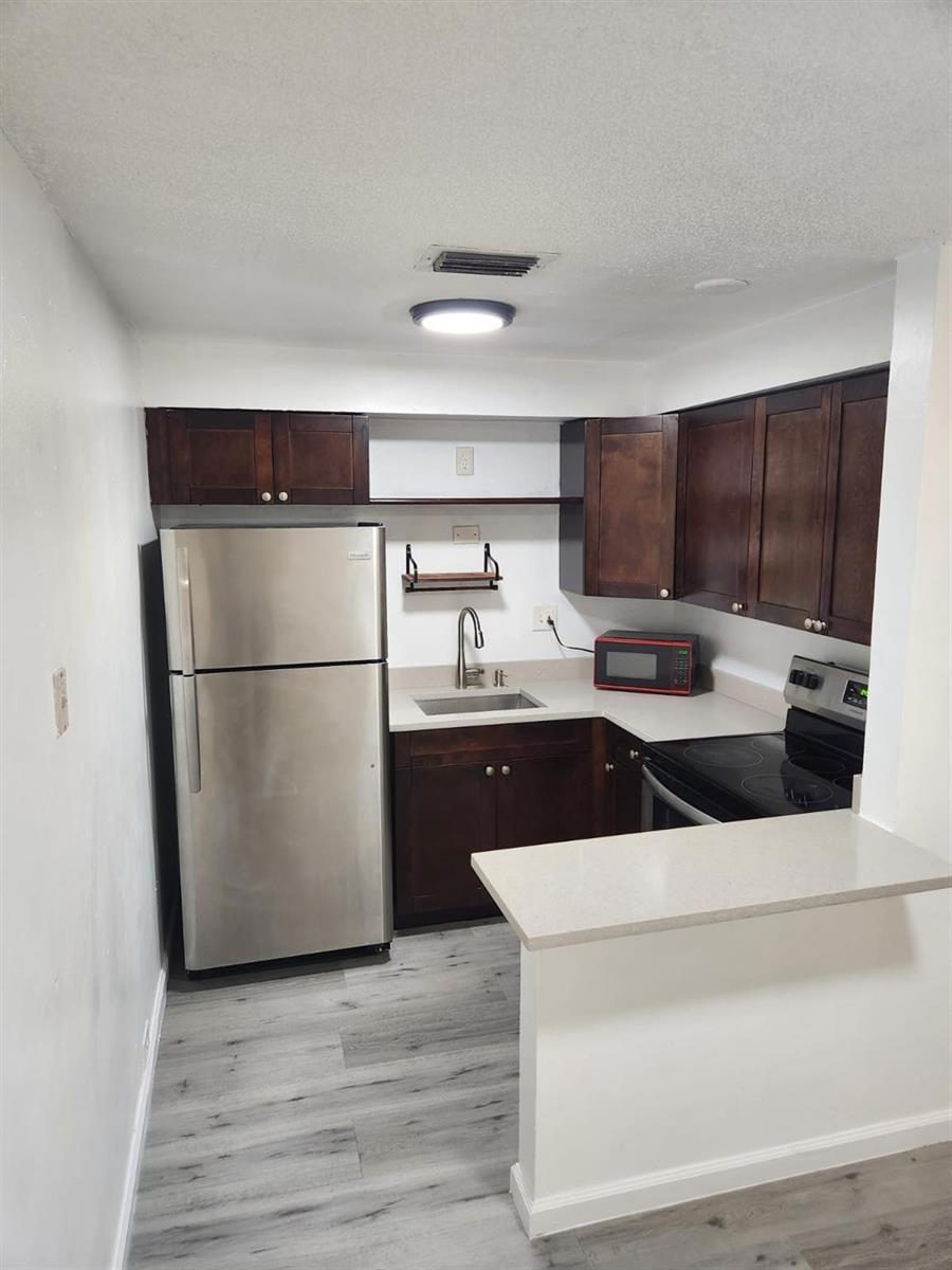 1870 NW 58th Terrace # 3, Sunrise FL 33313