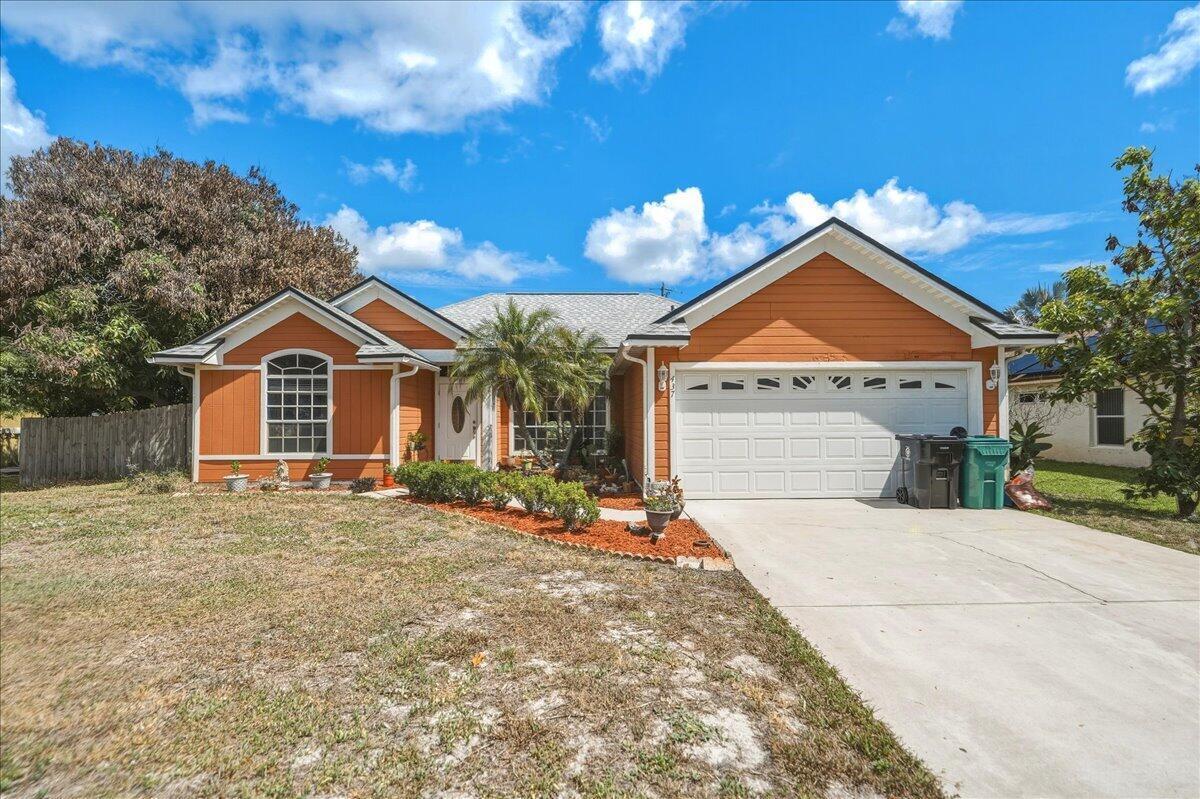 437 SW Kaabe Avenue, Port St. Lucie FL 34953