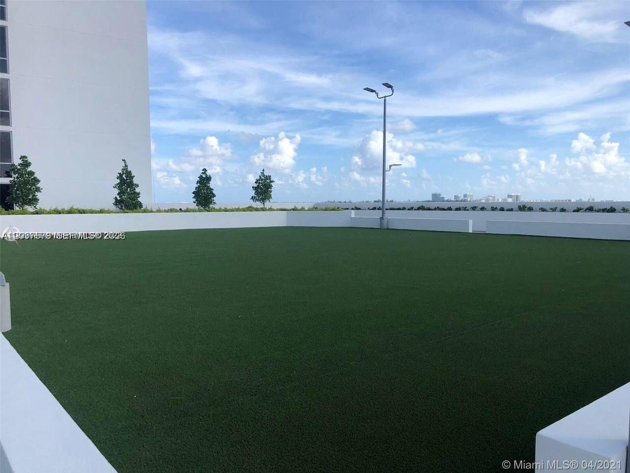 16385 Biscayne Blvd # 3019, North Miami Beach FL 33160 photo 4