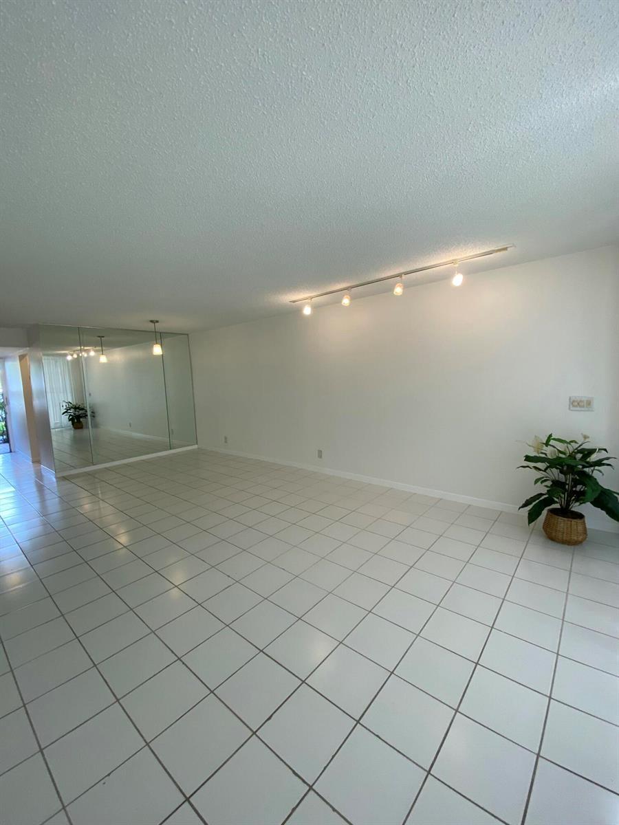 4110 Tivoli Court # 103, FL 33467 photo 3