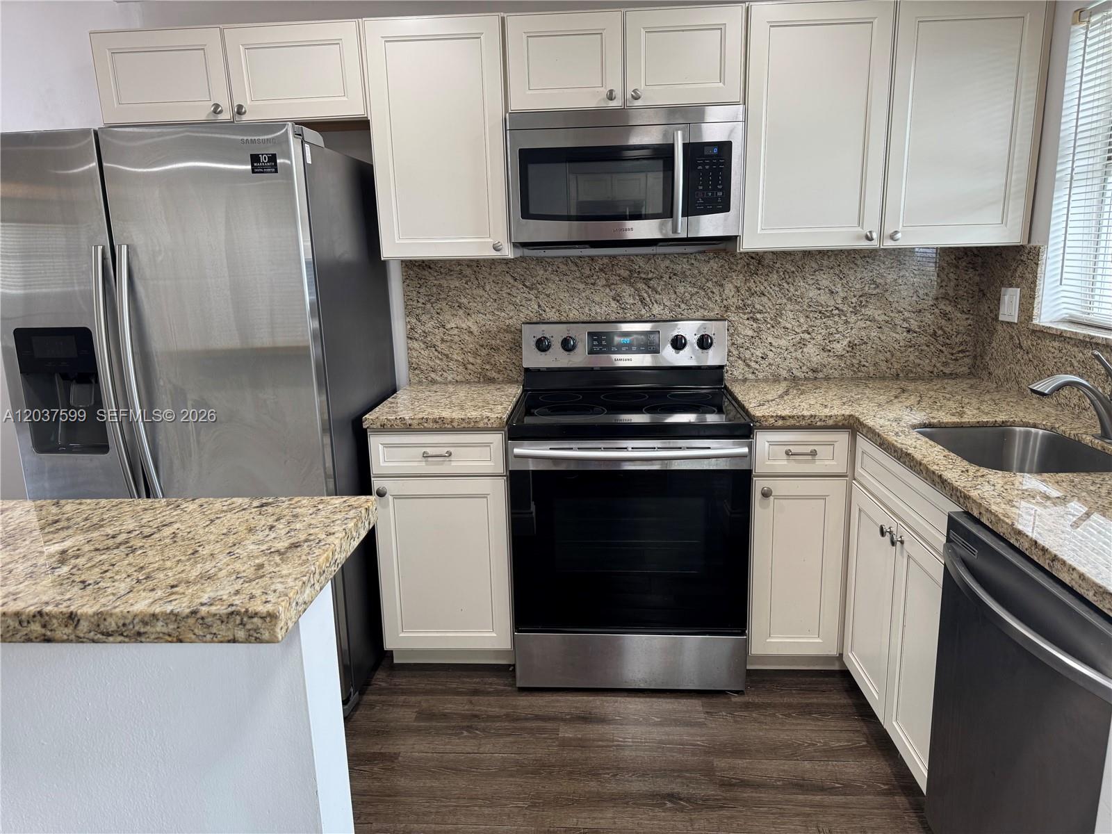 8325 Sunrise Lakes Blvd # 103, Sunrise FL 33322