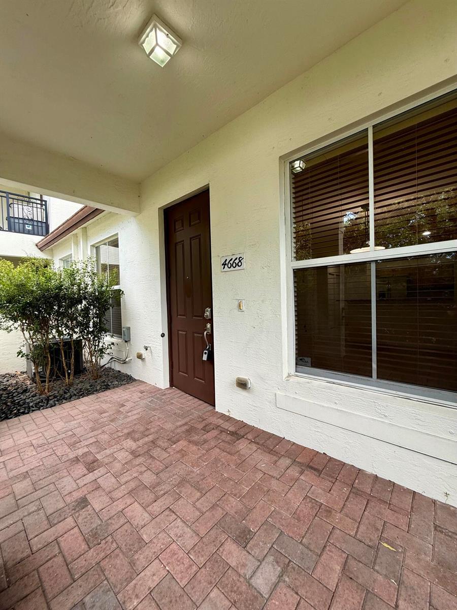 4668 Monarch Way # 4668, Coconut Creek FL 33073 photo 3