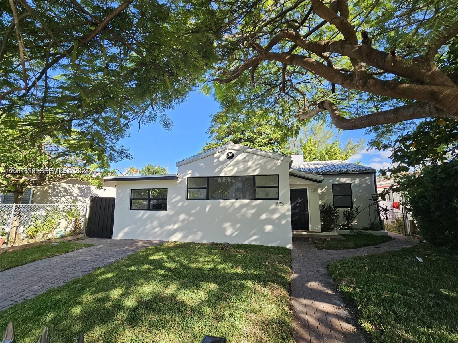 1915 Normandy Dr, Miami Beach FL 33141