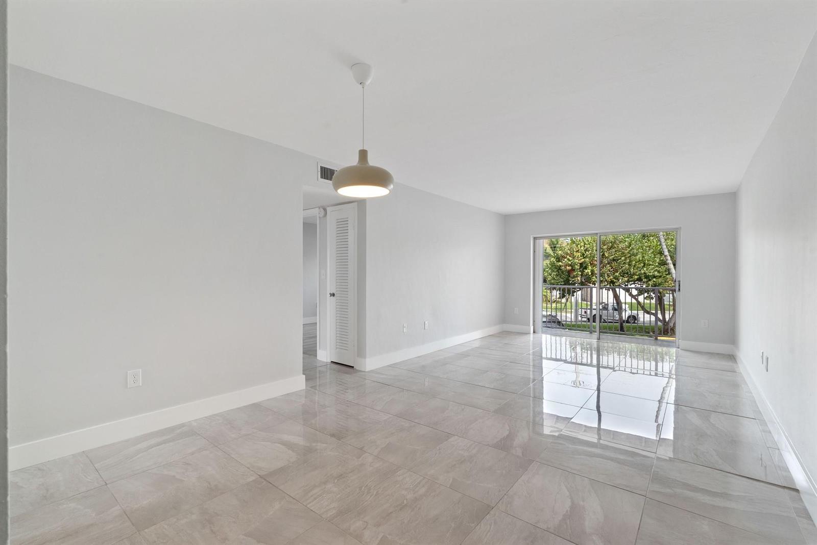 7500 SW 82nd Street # G209, Miami FL 33143