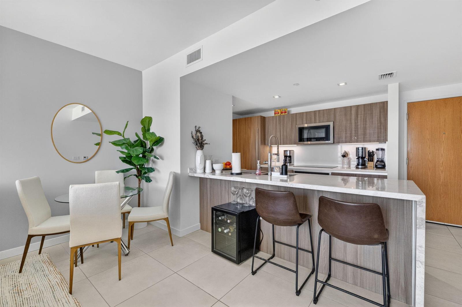 401 N Birch Road # 714, Fort Lauderdale FL 33304 photo 2