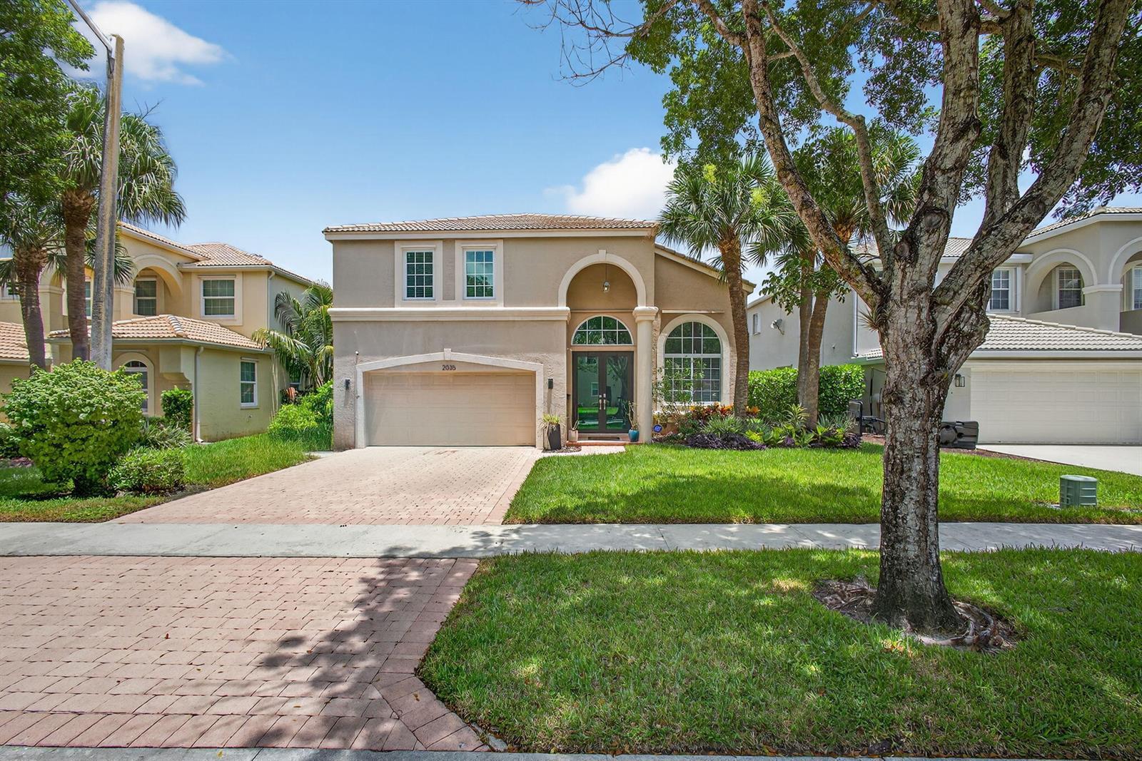 2035 Reston Circle, Royal Palm Beach FL 33411