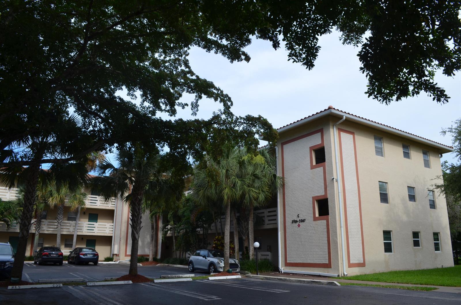 3205 NW 103rd Terrace # c, Coral Springs FL 33065 photo 2