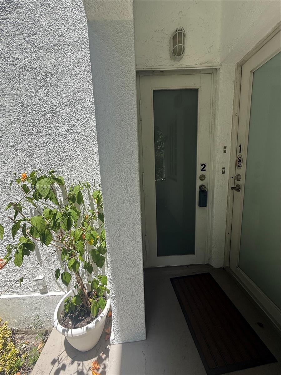 912 Euclid Ave # 2, Miami Beach FL 33139 photo 3