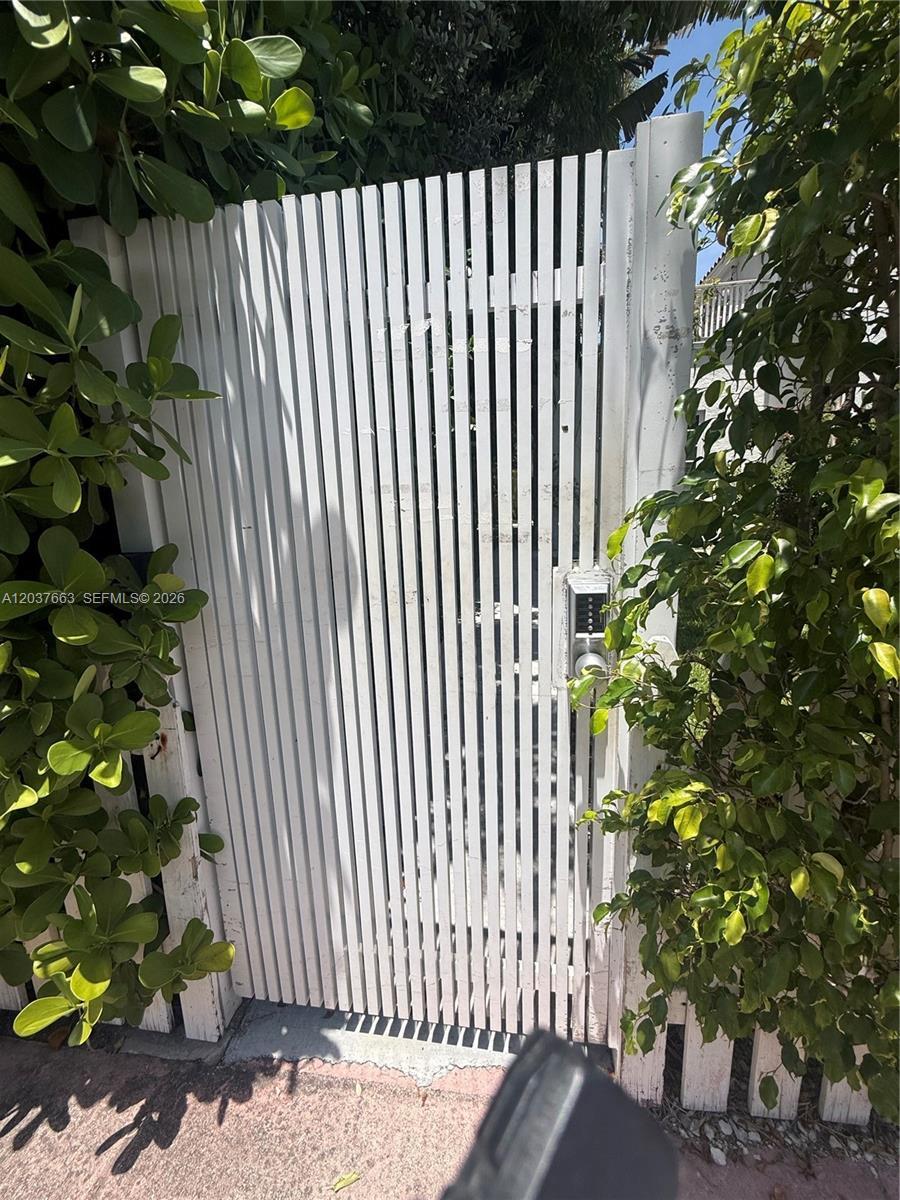 912 Euclid Ave # 2, Miami Beach FL 33139 photo 5