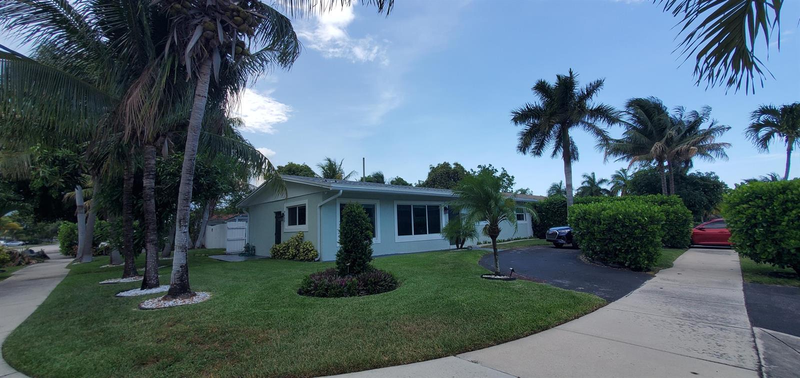 3800 NE 4th Avenue, Deerfield Beach FL 33064 photo 2