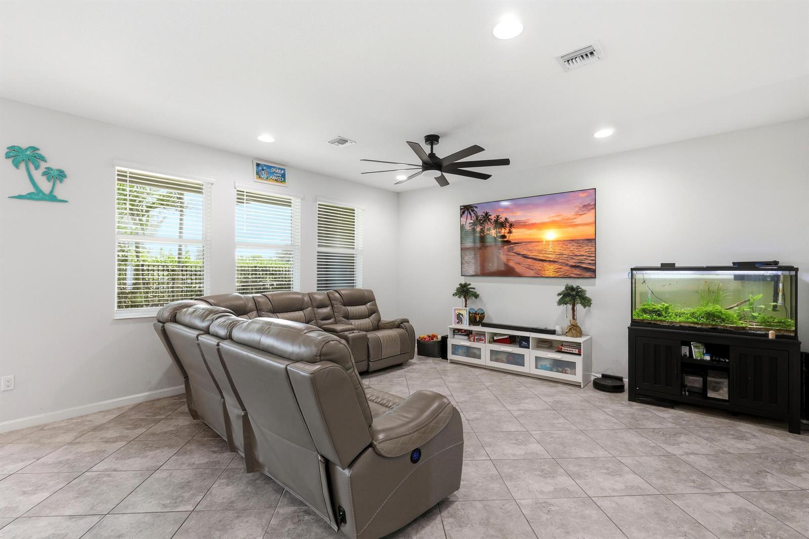 5169 Willow Creek Drive, Westlake FL 33470 photo 3