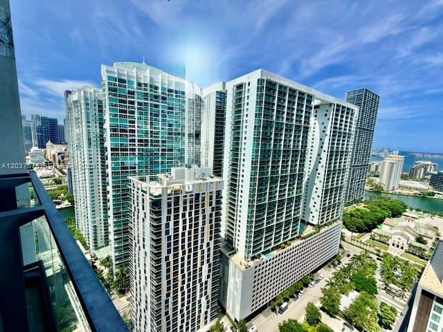 68 SE 6th St # 2707, Miami FL 33131 photo 2