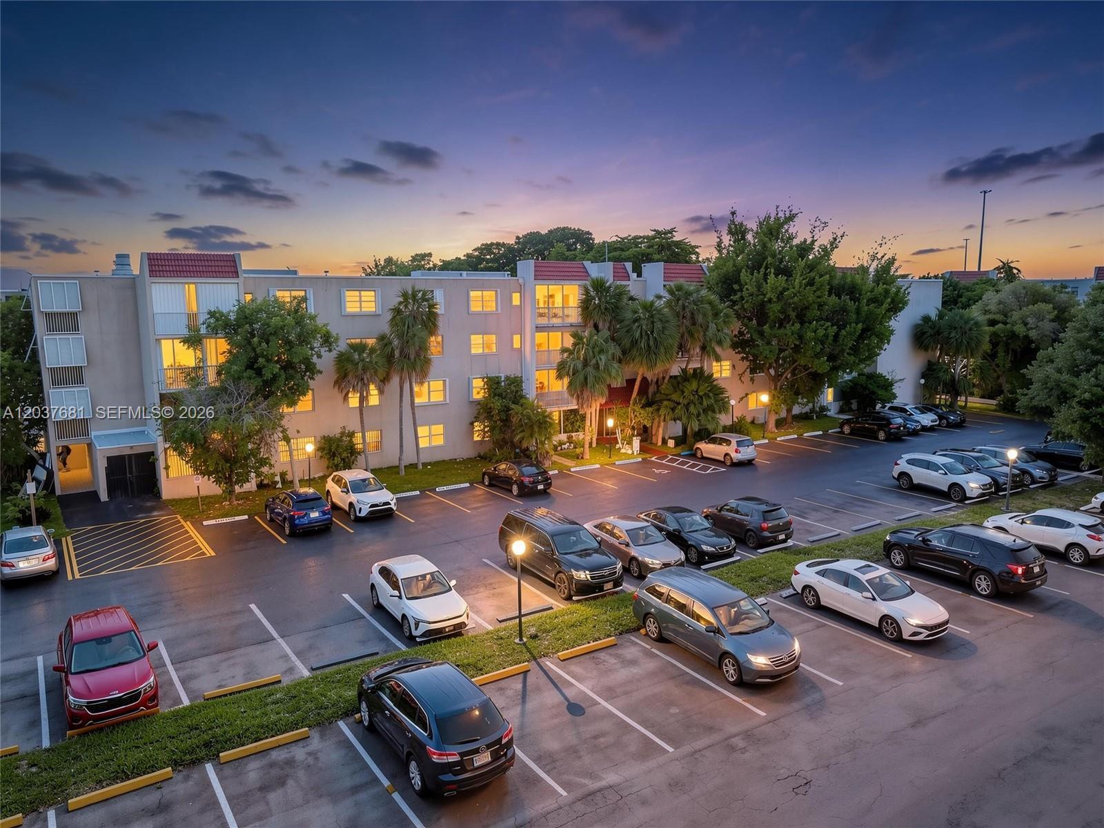 8405 NW 8th St # 204, Miami FL 33126 photo 3