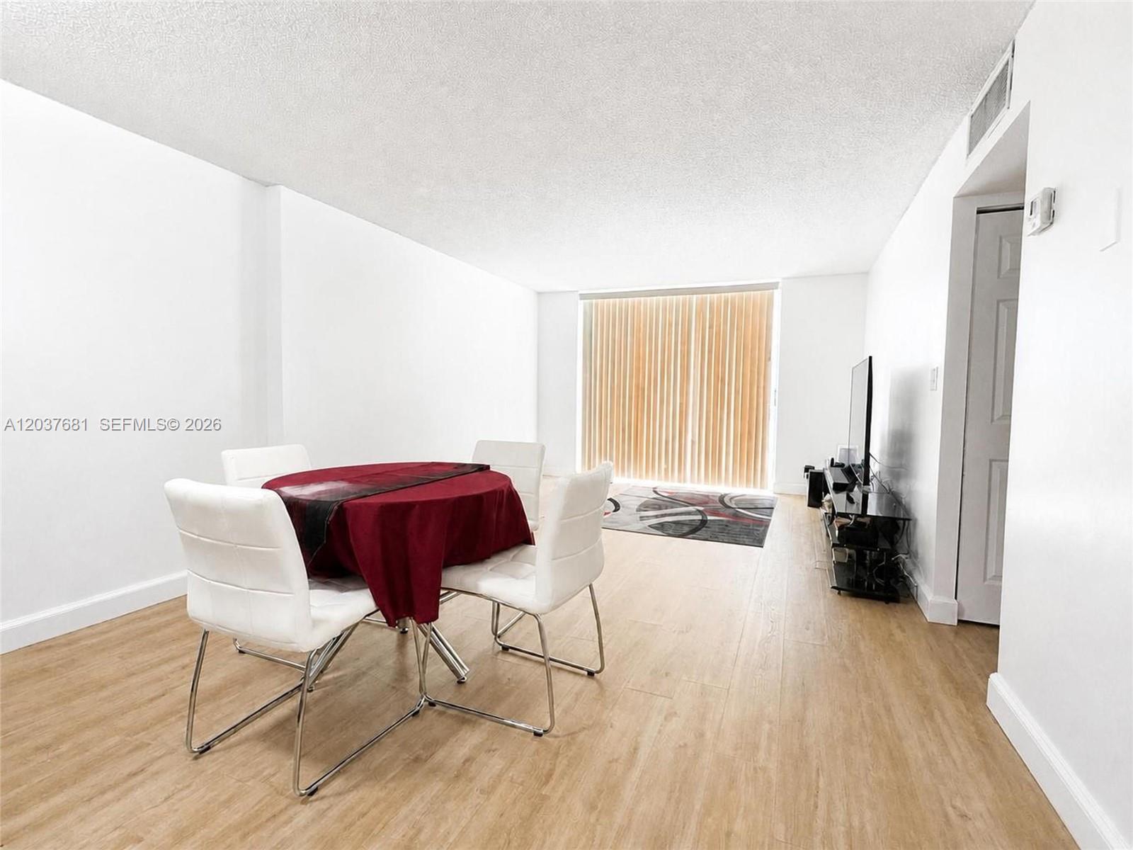 8405 NW 8th St # 204, Miami FL 33126 photo 5