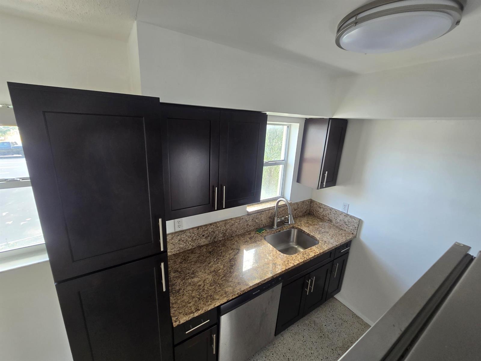 270 NE 40th Street NE # 26, Oakland Park FL 33334 photo 3
