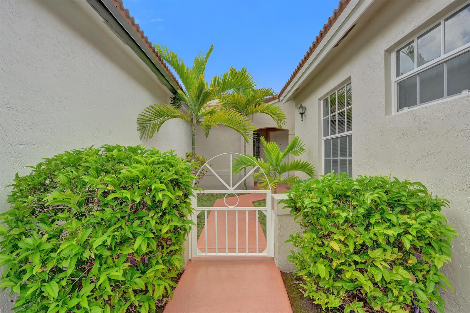 17866 SW 10th Lane, Pembroke Pines FL 33029