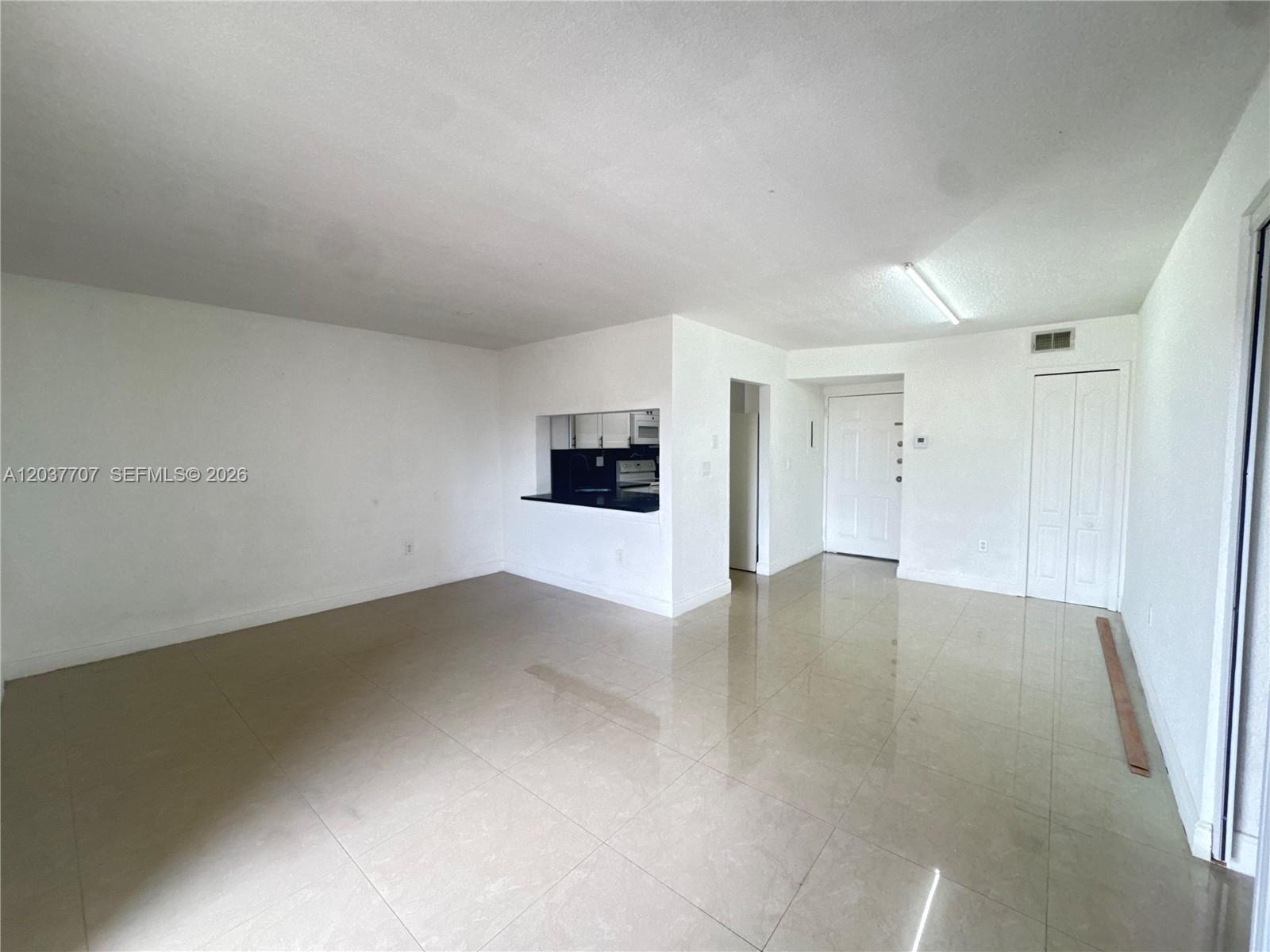 8500 NW 8th St # 303, Miami FL 33126 photo 2