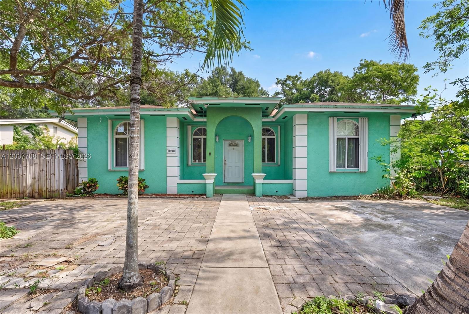 3039 NW 43rd Ter, Miami FL 33142