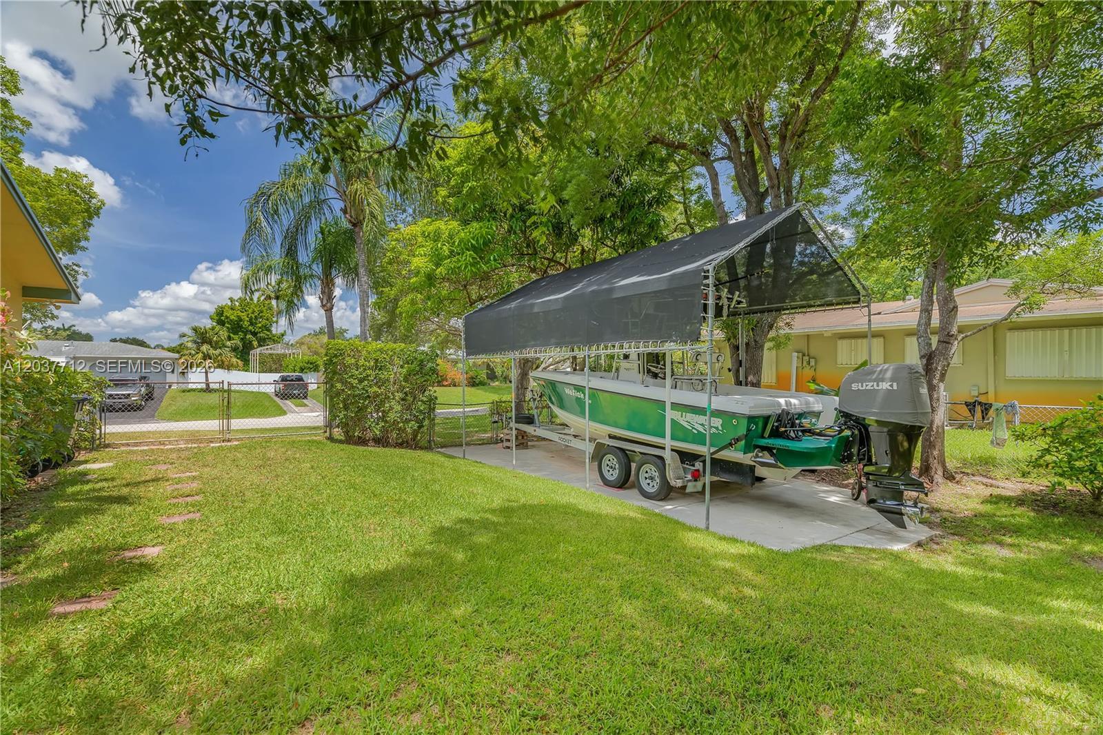 18425 SW 87th Ct, Cutler Bay FL 33157 photo 5