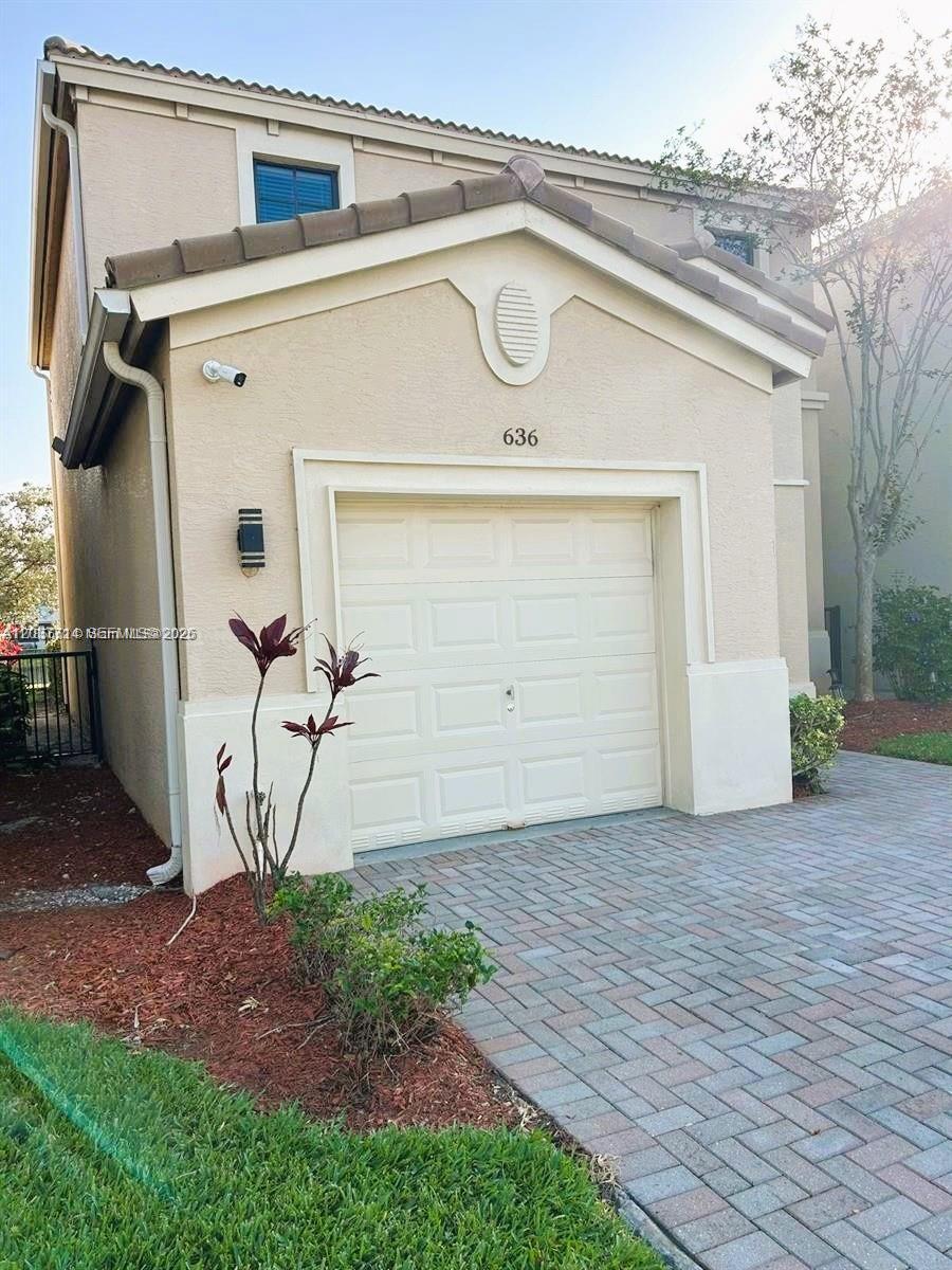 636 NE 193rd St # 636, Miami FL 33179 photo 2