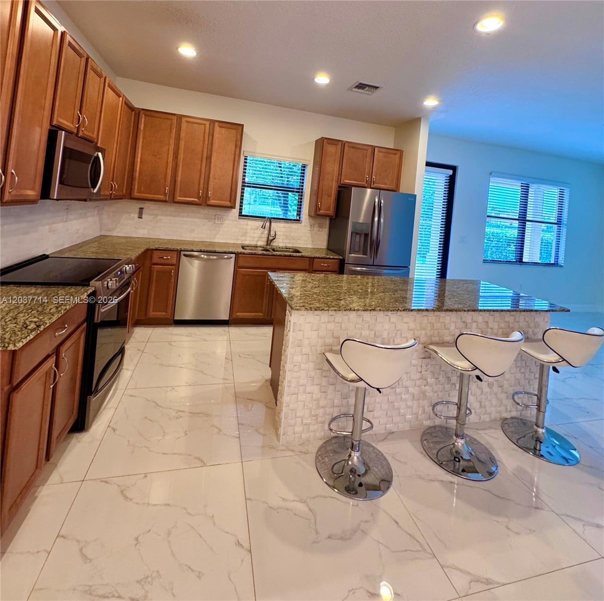 636 NE 193rd St # 636, Miami FL 33179 photo 3