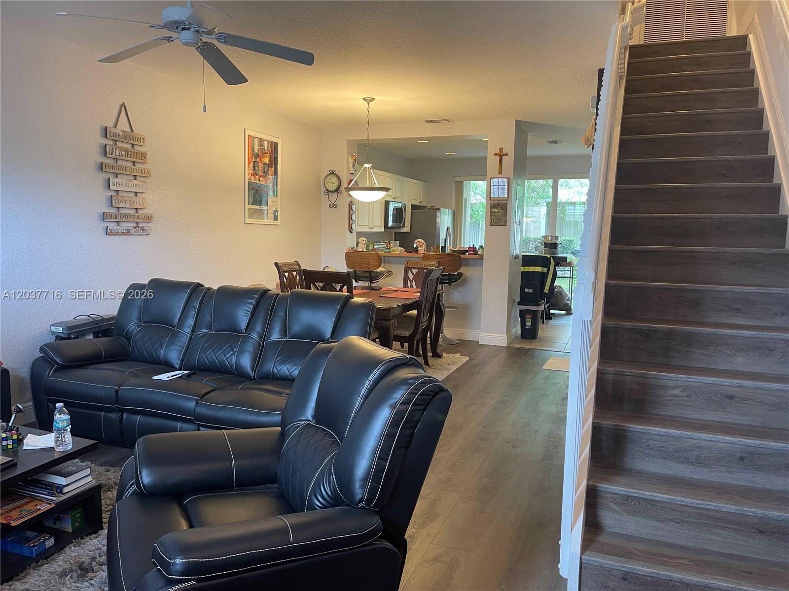 741 NW 42nd Ave, Plantation FL 33317 photo 2