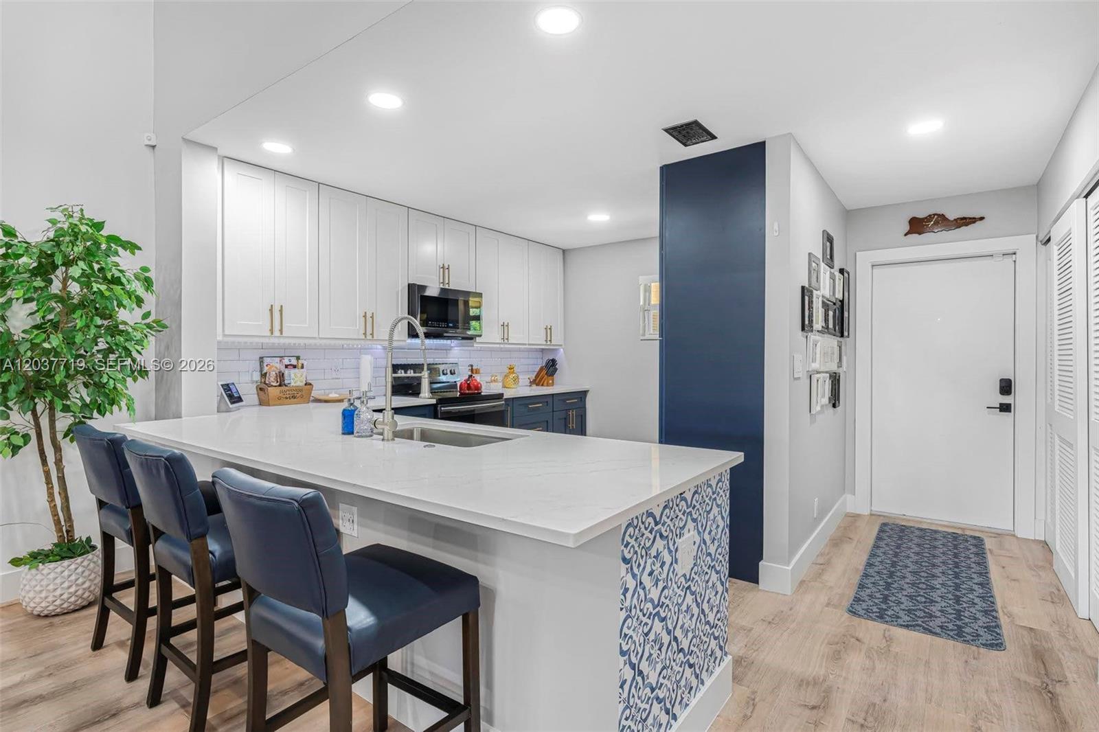 8770 Azalea Ct # 203, Tamarac FL 33321