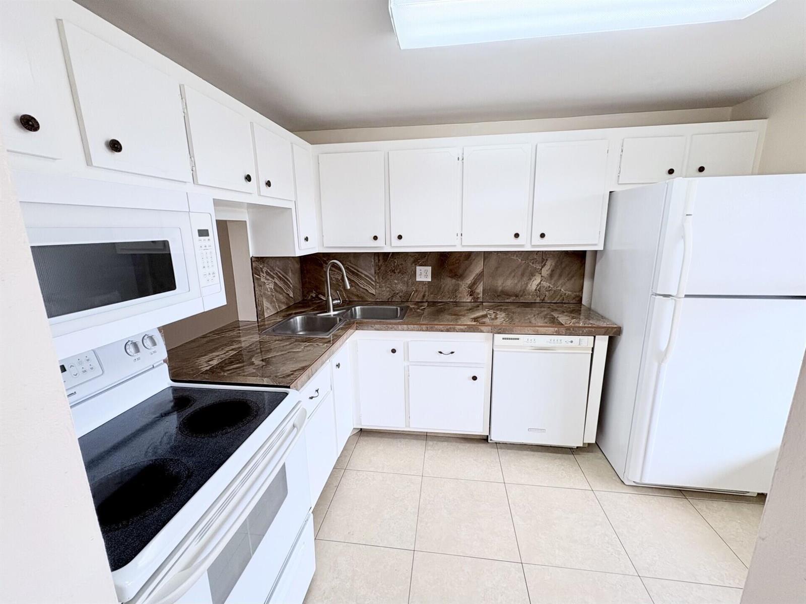 6070 NW 64th Avenue NW # 204, Tamarac FL 33319 photo 4