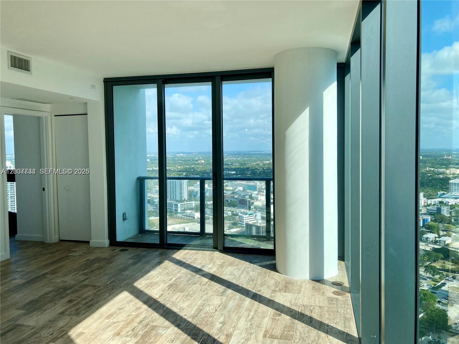 650 NE 32nd St # 4408, Miami FL 33137 photo 2