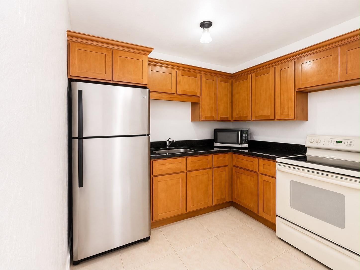 990 NW 1st Street # 1, Miami FL 33128 photo 2