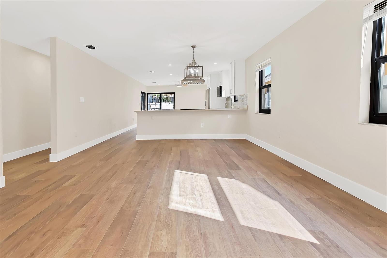 391 NW 58th Avenue, Miami FL 33126 photo 5